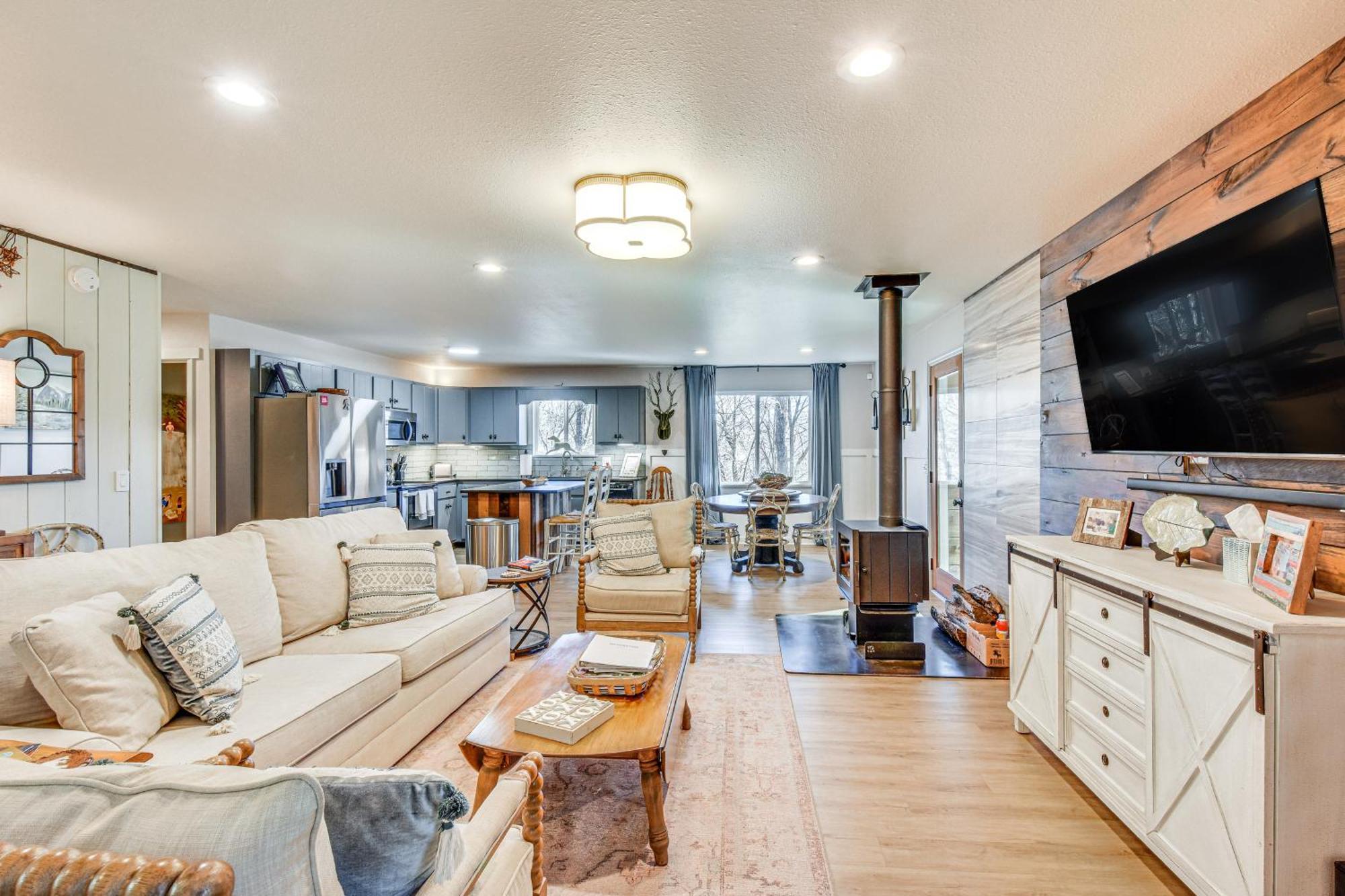 Classy Clayton Home With Views Less Than 1 Mi To Downtown! Exterior photo