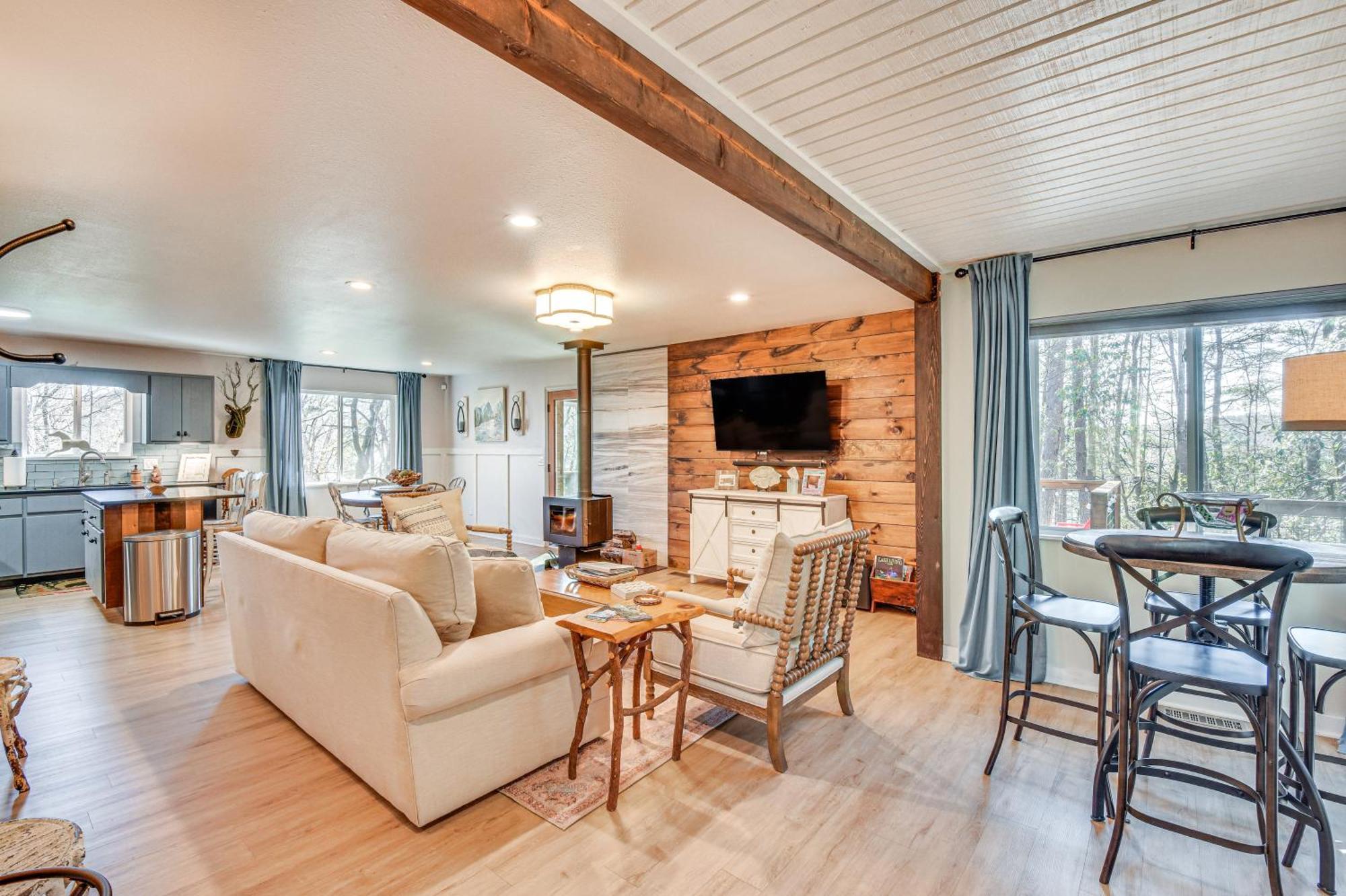 Classy Clayton Home With Views Less Than 1 Mi To Downtown! Exterior photo