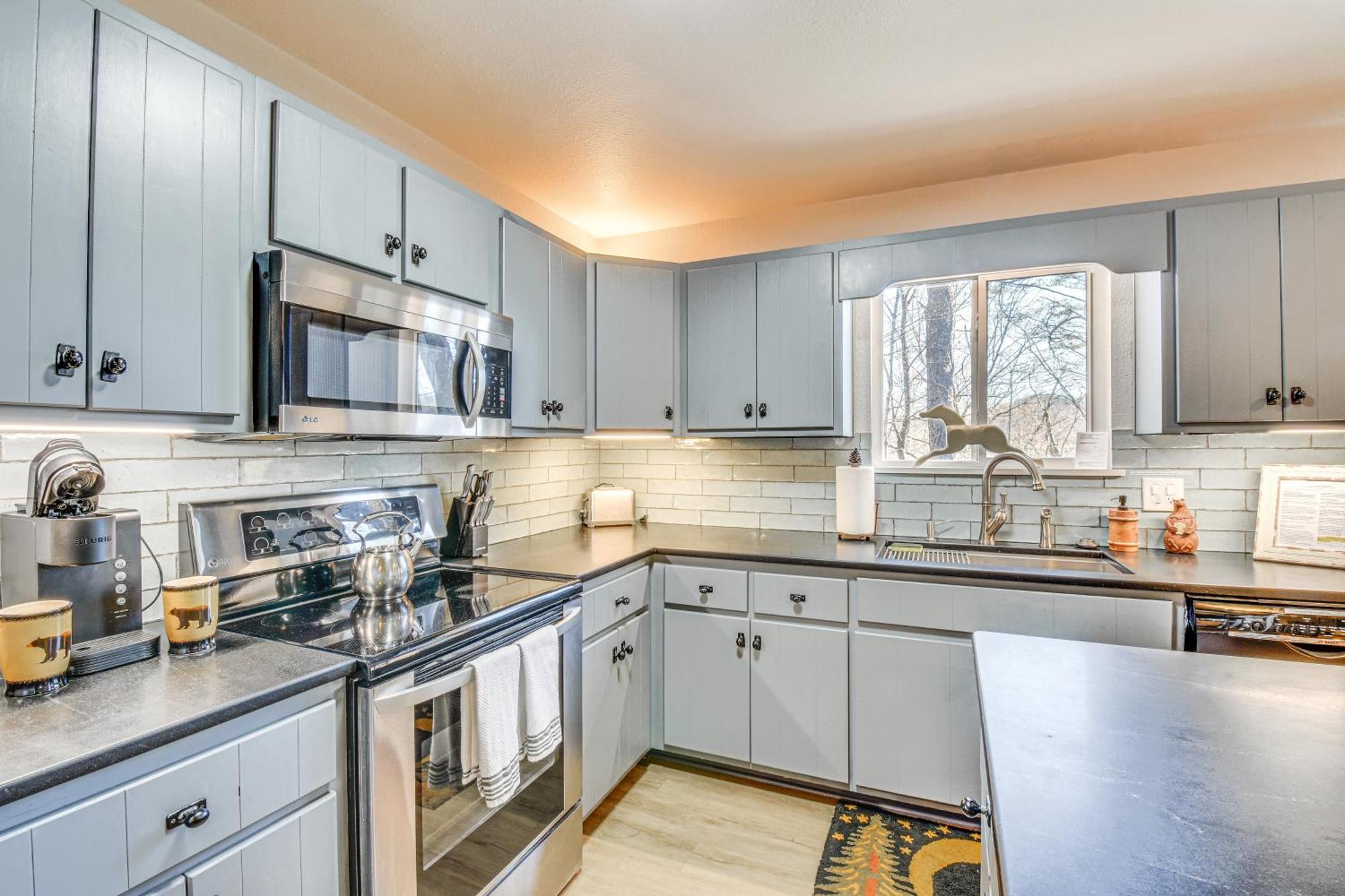 Classy Clayton Home With Views Less Than 1 Mi To Downtown! Exterior photo